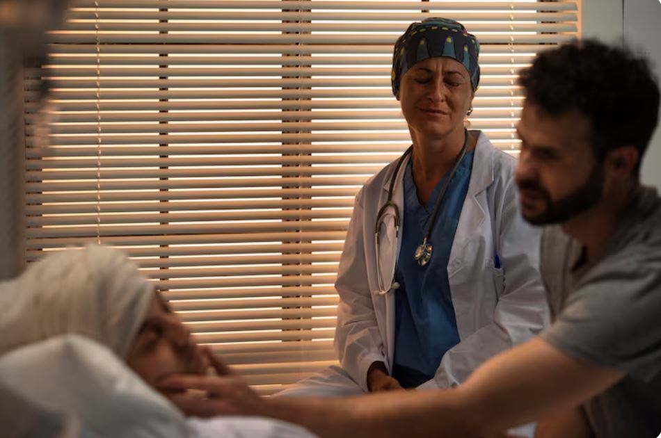 Les hospitalisations ont lieu du lundi au lundi. Un bilan pluridisciplinaire (médico - psycho - social) est réalisé lors de la première semaine d'