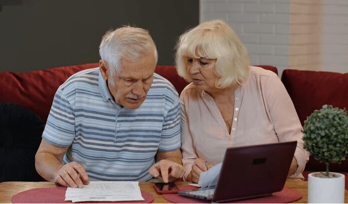Ces retraités français qui perdent l'équivalent de trois mois de pension en pouvoir d'achat depuis 2022